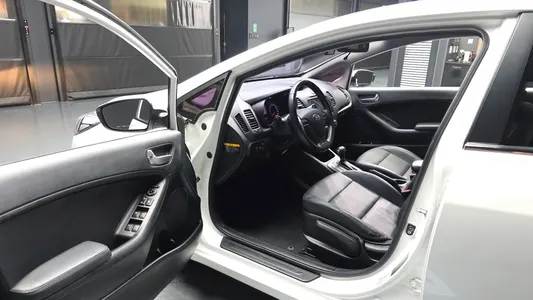 Kia K3 2014 10