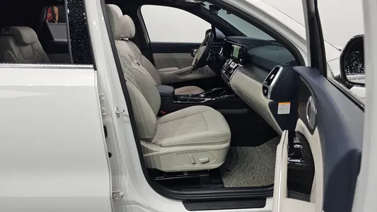 Kia 4 HEV 1.6 2WD 2022 26
