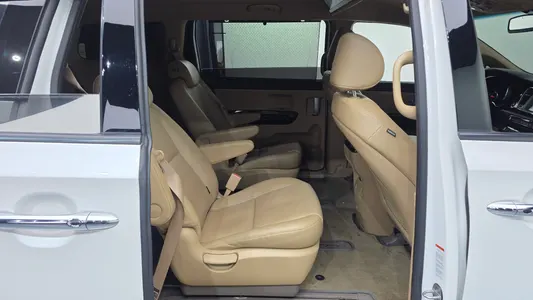 Kia 카니발 9 2018 26