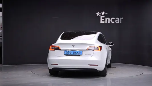 Tesla 3 AWD 2020 4