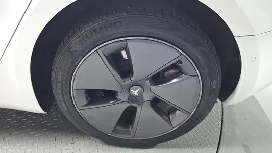 Tesla 3 AWD 2020 21