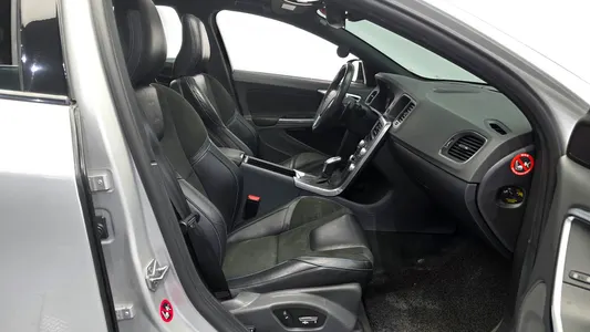 Volvo S60 2017 11