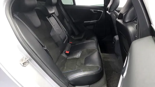 Volvo S60 2017 12