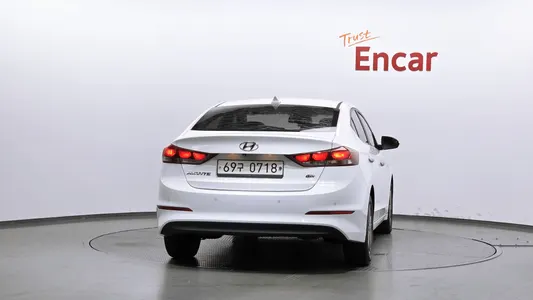 Hyundai AD 1.6 GDI 2016 4