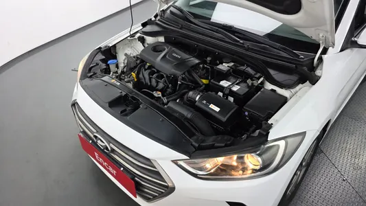 Hyundai AD 1.6 GDI 2016 6