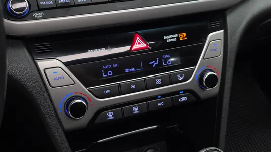Hyundai AD 1.6 GDI 2016 18