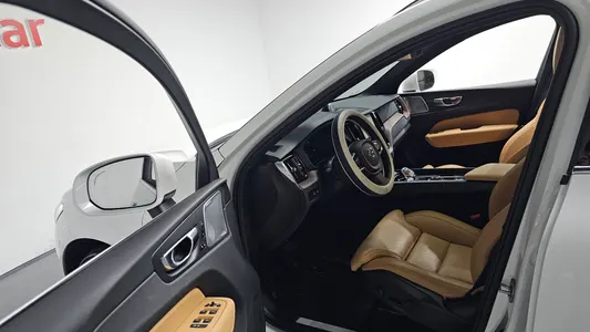 Volvo XC60 2 T8 2024 10