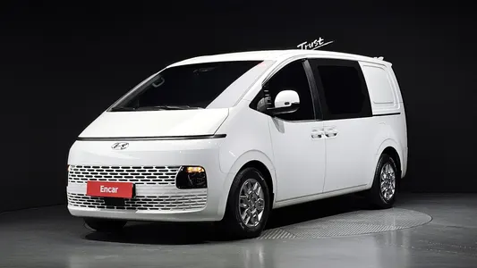 Hyundai Staria 5 2021