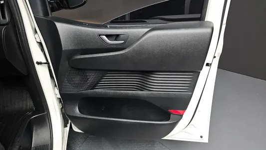 Hyundai Staria 5 2021 24