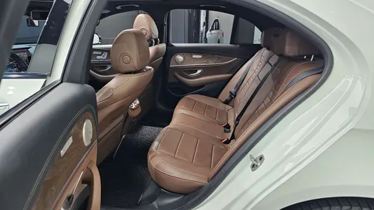 Mercedes-Benz E-Class W213 E250 2021 11