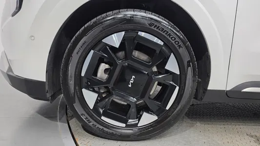 Kia 4 HEV 9 2024 5