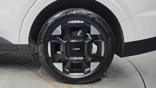 Kia 4 HEV 9 2024 22