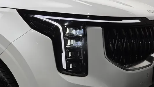Kia 4 HEV 9 2024 23