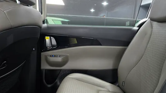 Kia 4 HEV 9 2024 25