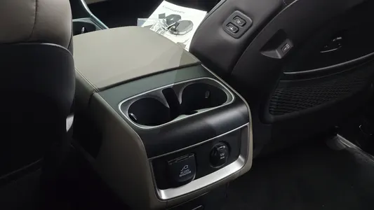 Kia 4 HEV 9 2024 28