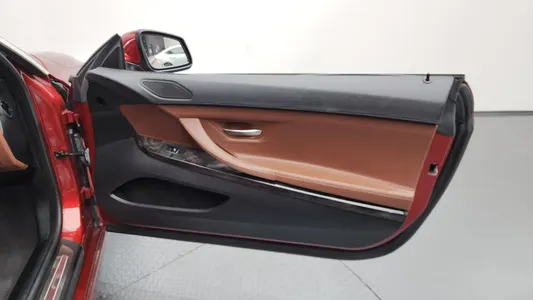 BMW 6 Series (F12) 650i 2011 25