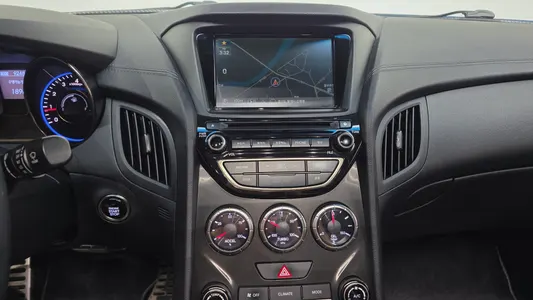 Hyundai Coupe 200 S 2015 13