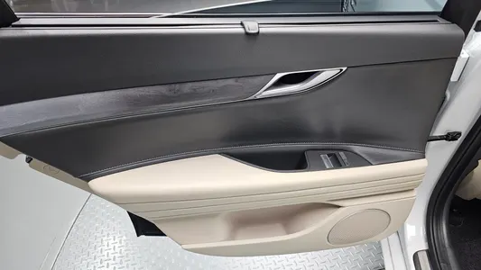 Genesis G80 (RG3) 2.5 AWD 2022 25