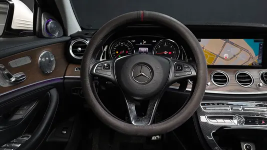 Mercedes-Benz E-Class W213 E220d 4MATIC 2017 13