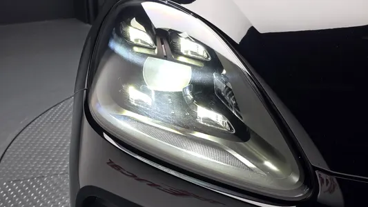 Porsche (PO536) 3.0 2019 22