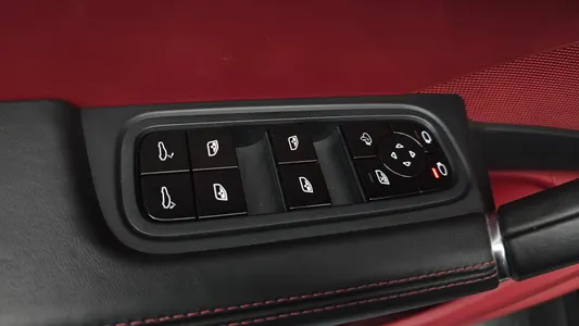 Porsche (PO536) 3.0 2019 27