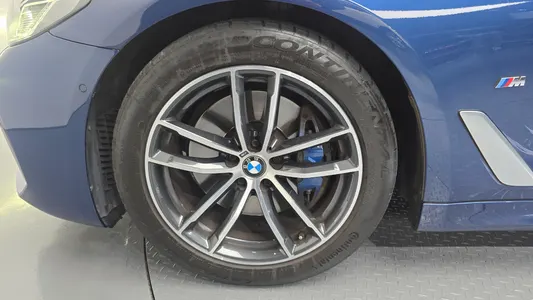 BMW 5 Series (G30) 520i M 2020 5