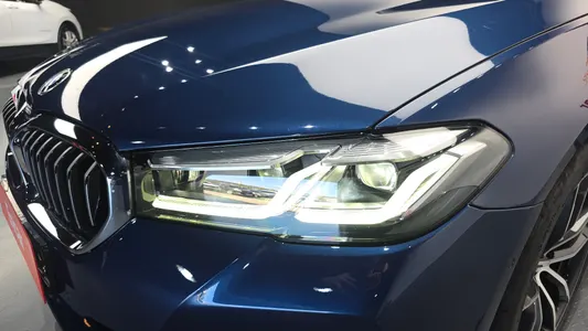 BMW 5 Series (G30) 520i M 2020 22