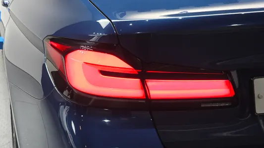 BMW 5 Series (G30) 520i M 2020 23
