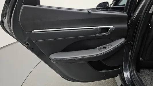 Hyundai (DN8) 1.6 2025 26