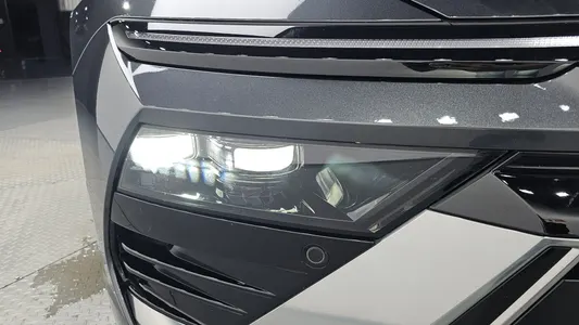 Hyundai (DN8) 1.6 2025 23