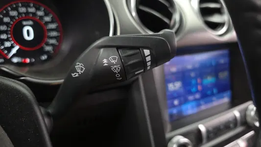 Ford 머스탱 2022 19