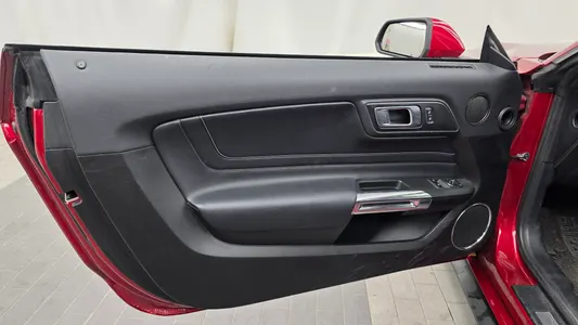 Ford 머스탱 2022 24