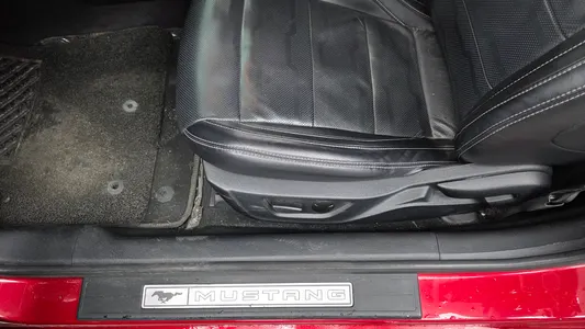 Ford 머스탱 2022 28