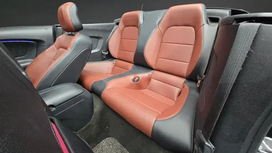 Ford 머스탱 2016 12