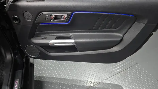 Ford 머스탱 2016 26