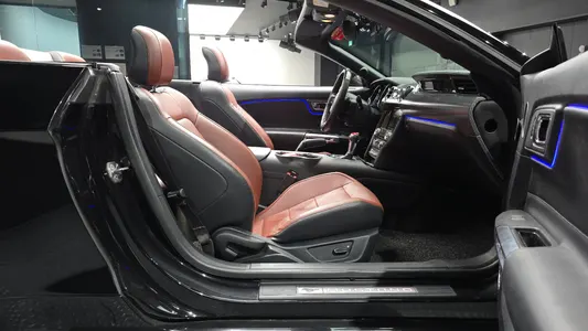 Ford 머스탱 2016 27