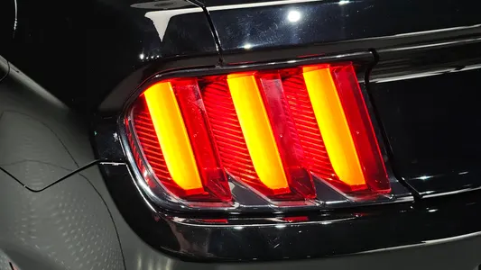 Ford 머스탱 2016 24