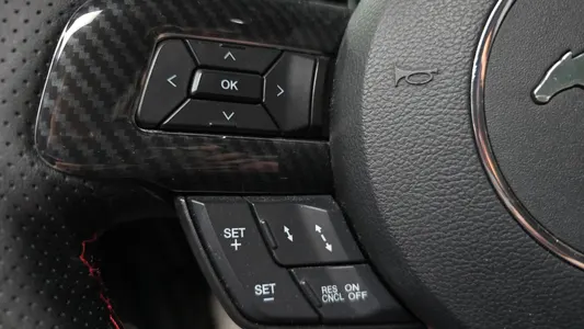 Ford 머스탱 2016 30