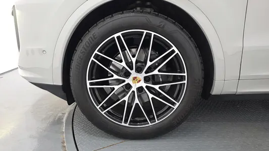 Porsche (PO536) 3.0 2024 5