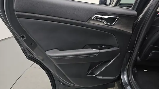 Kia 5 4WD 2023 26