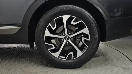Kia 5 4WD 2023 22