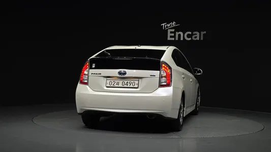 Toyota 프리우스 1.8 E 2015 4