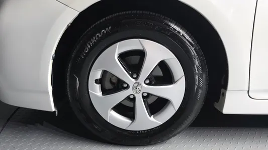 Toyota 프리우스 1.8 E 2015 5