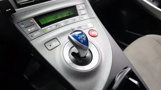 Toyota 프리우스 1.8 E 2015 9