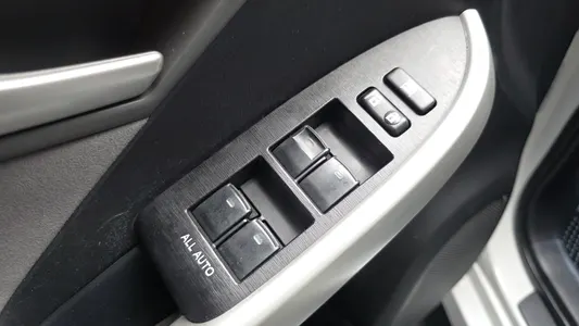 Toyota 프리우스 1.8 E 2015 28