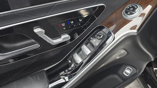 Mercedes-Benz S-Class W223 S580L 4MATIC 2021 28