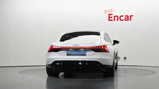 Audi e- GT GT 2022 4