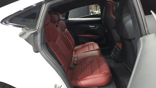 Audi e- GT GT 2022 12
