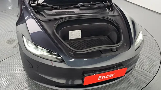 Tesla 3 RWD 2025 6