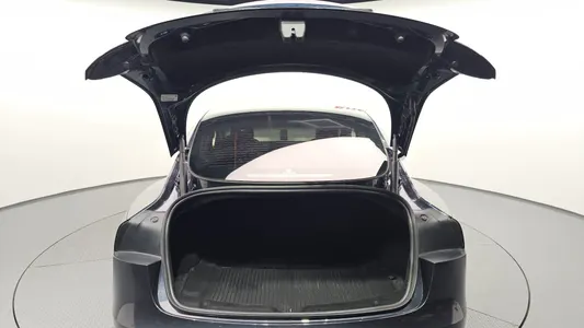 Tesla 3 RWD 2025 20